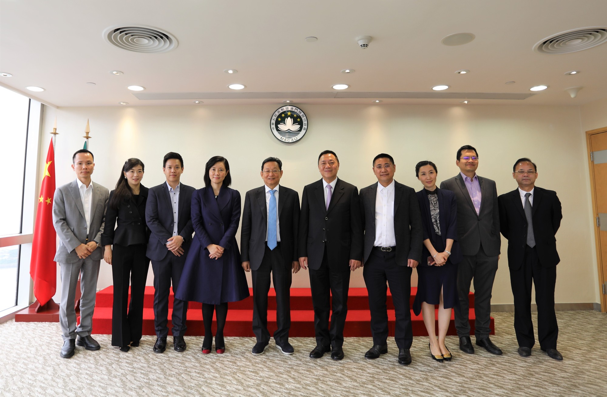 经济财政司司长梁维特与正大集团会谈
